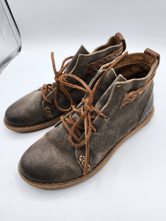 Born Shoes - Born VTG Inspired Brown Suede Lace-Up Ankle Walking Boots with Braided Trim 8